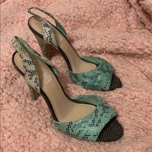 Sea foam green faux scaled size 8 H&M heels